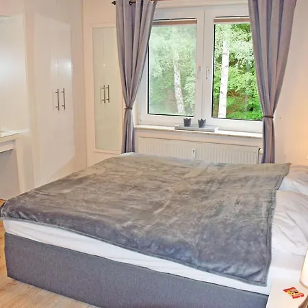 Apartment Ferienwohnung Mit Balkon 500 M Bis Zum Strand
